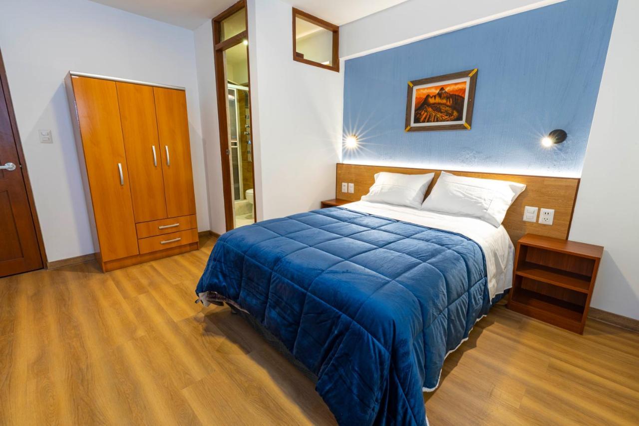 Hotel Pacific *