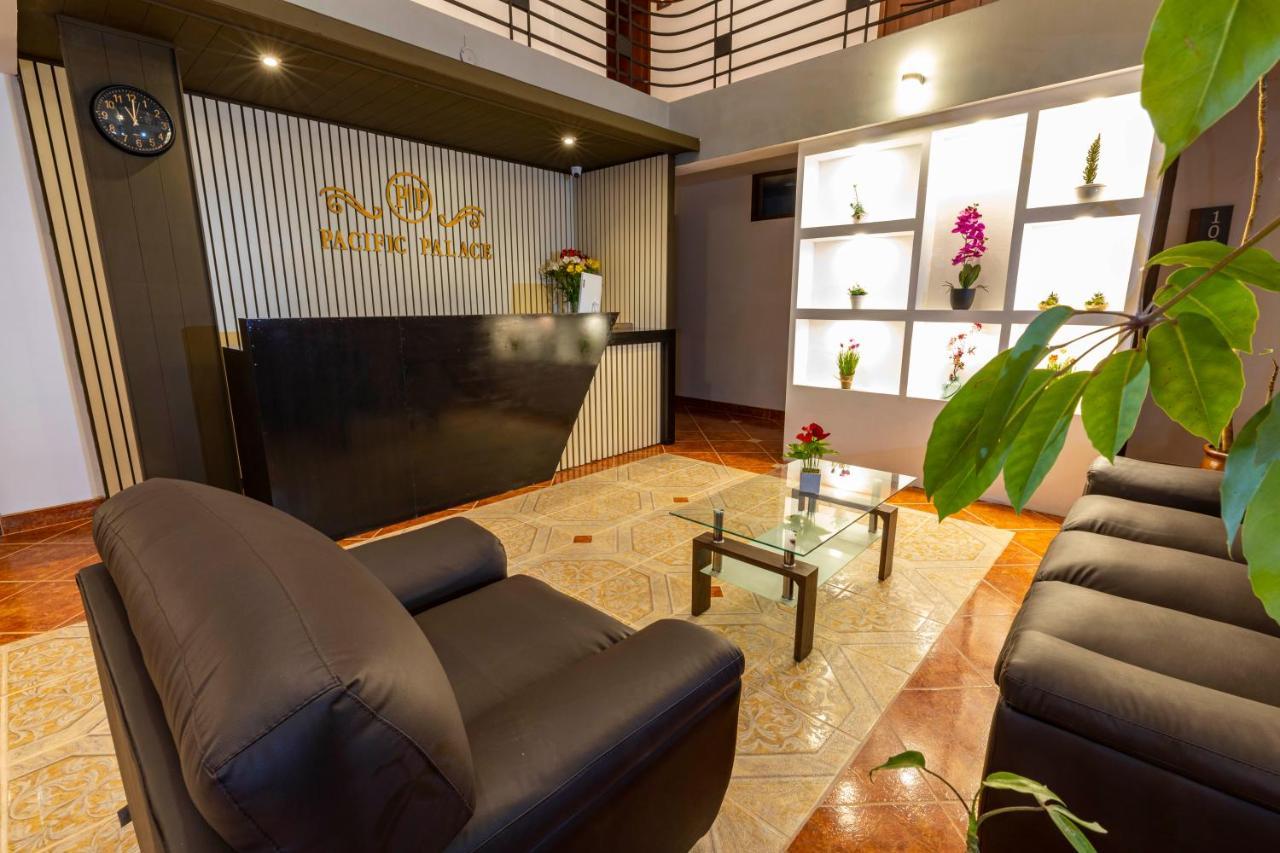 Hotel Pacific *