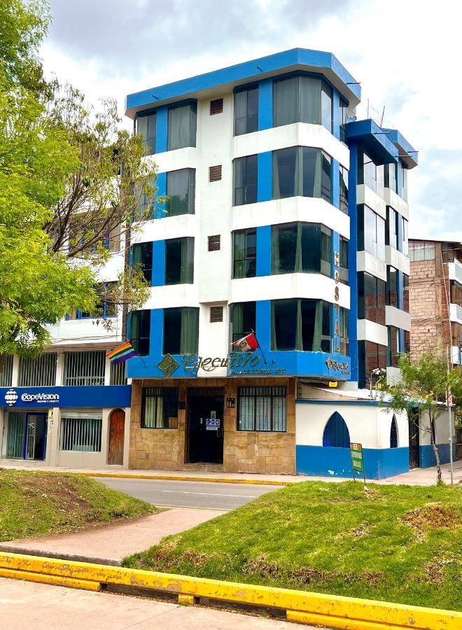 Ejecutivo Palace Sumak Guest house