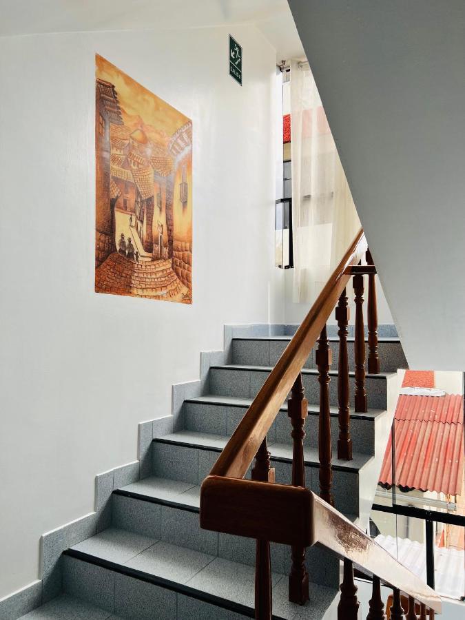 Ejecutivo Palace Sumak 2*