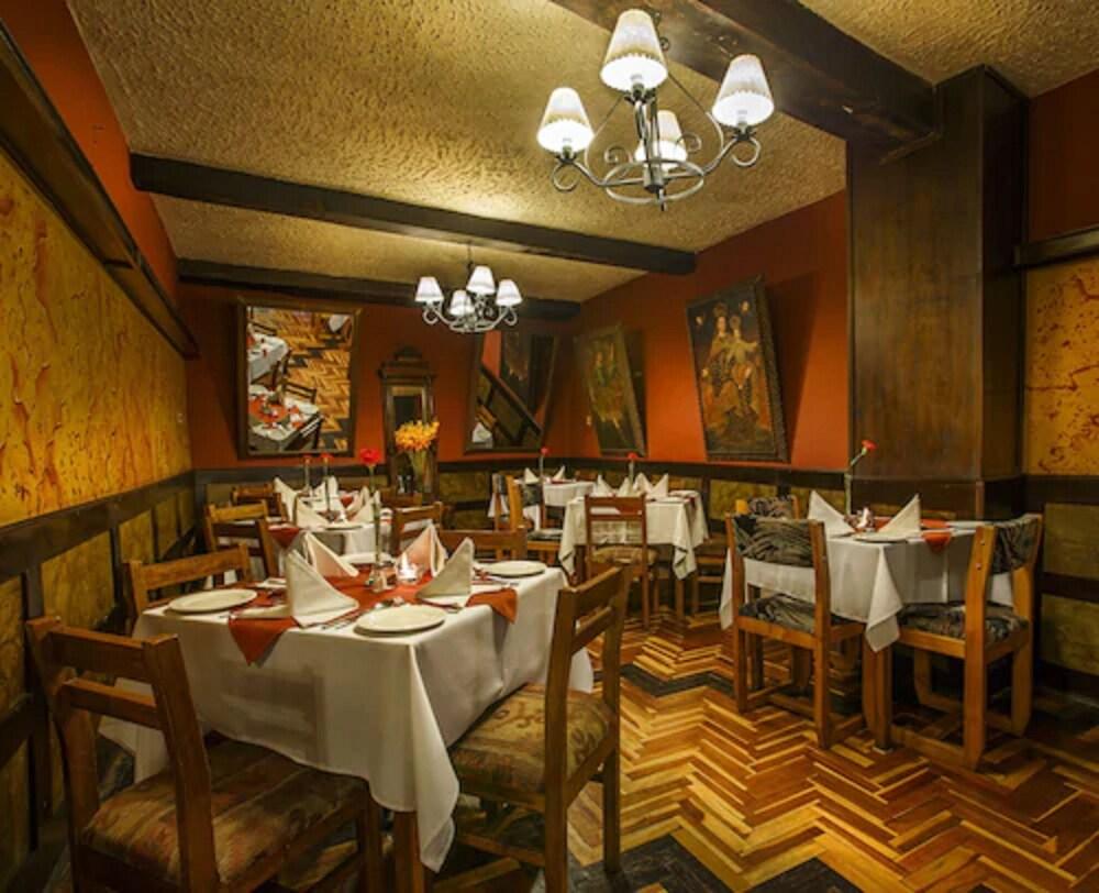 Oblitas Plaza De Armas