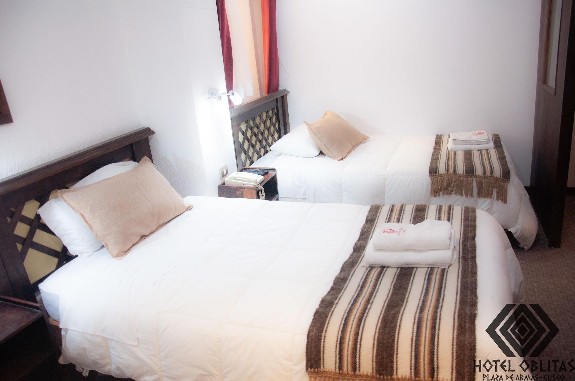 Oblitas Plaza De Armas 3*