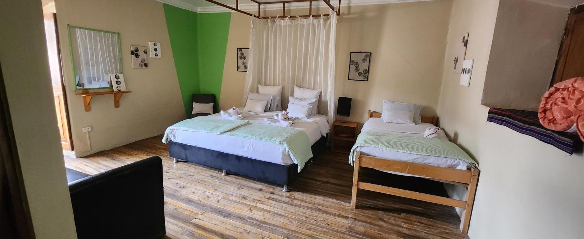 Loki Hostal *