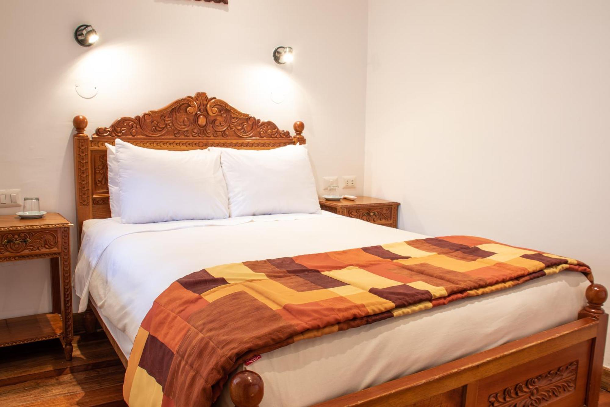 Amaru Colonial Inn 3*
