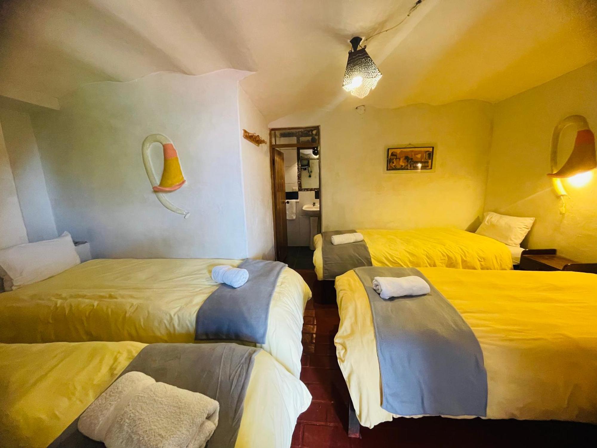 Del Campo Hostal *