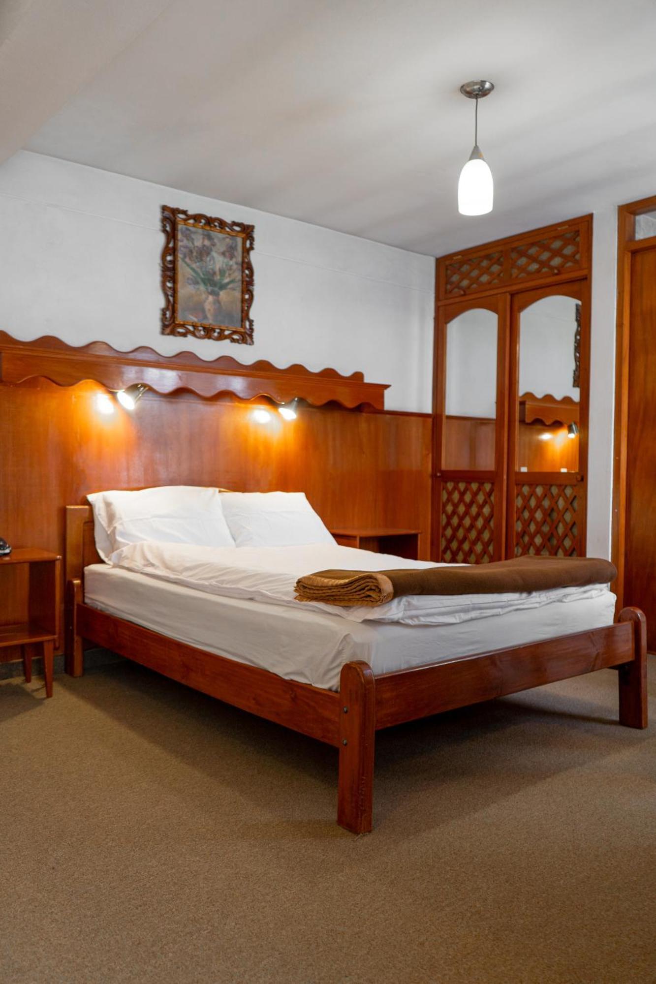 La De Atahualpa Hotel 3*