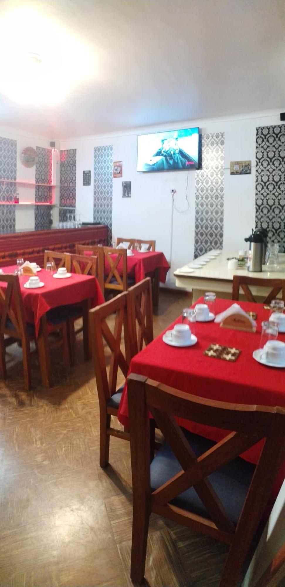 Zarate's Acomodação com café da manhã  *