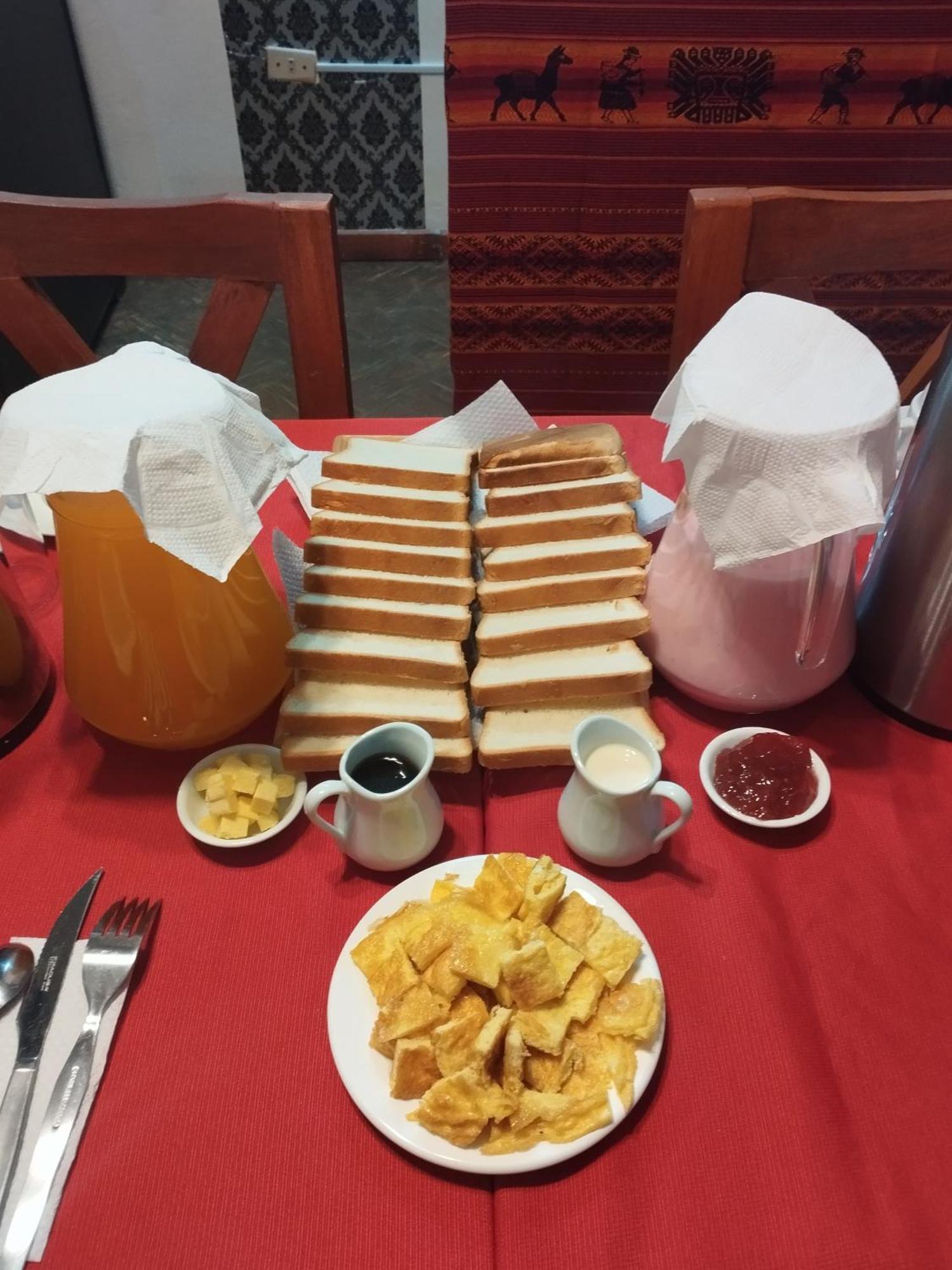Zarate's Acomodação com café da manhã  *