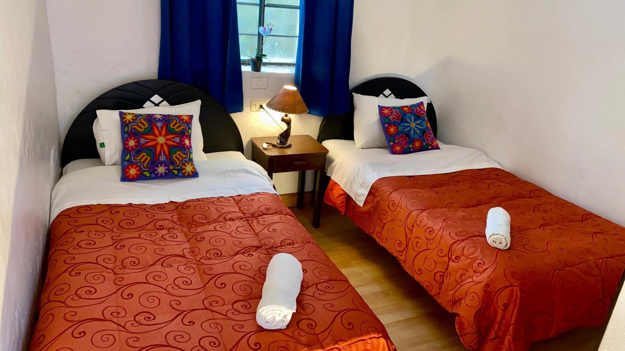 Amira's House Bed & Breakfast