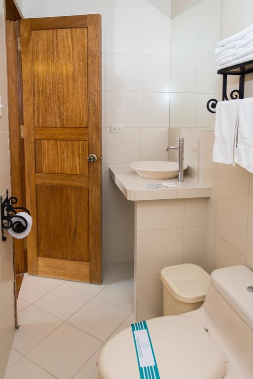 Amaru Colonial Inn 3*