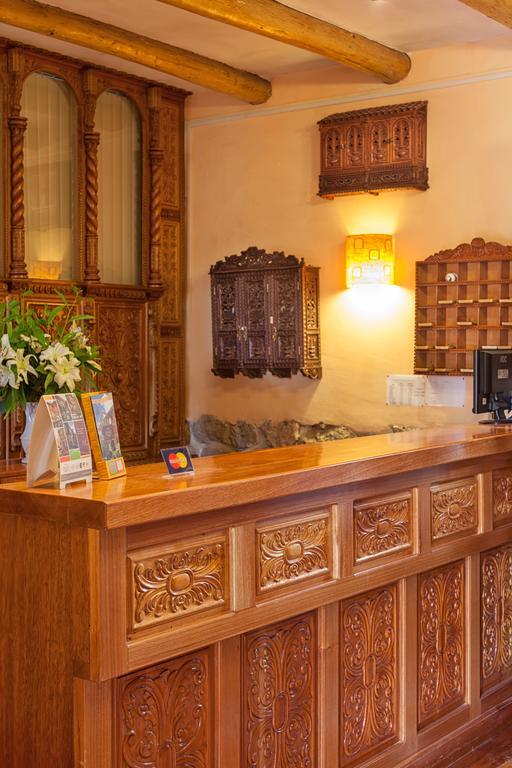 Amaru Colonial 3*