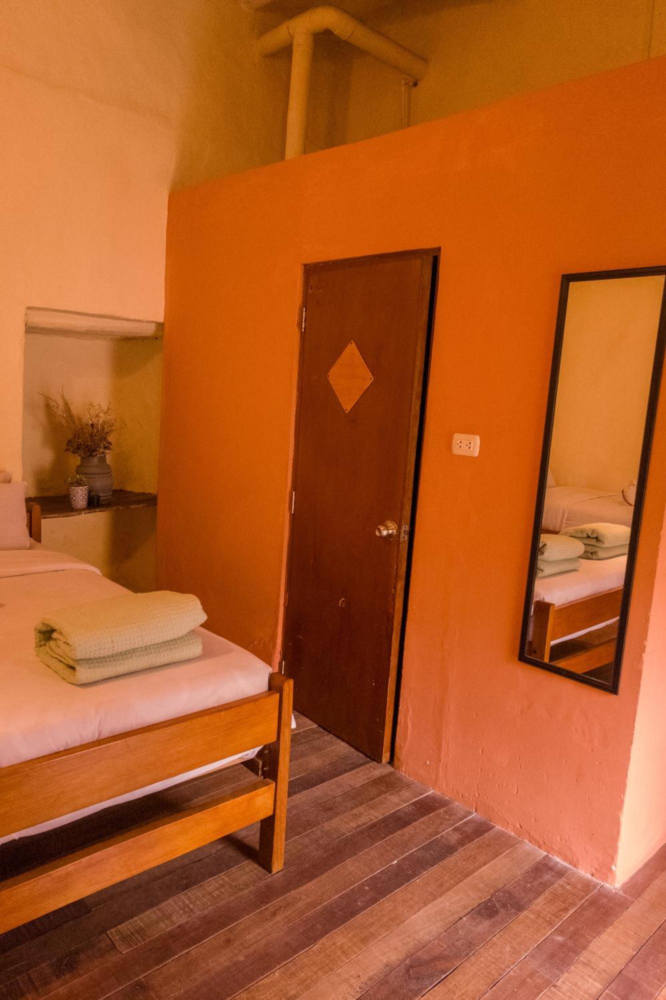 Hostal Loki *