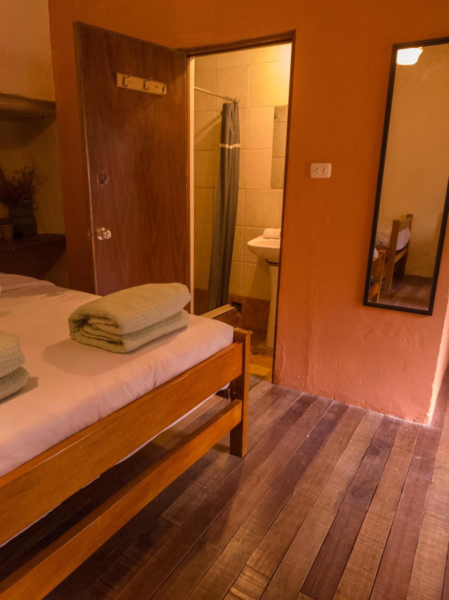 Hostal Loki *
