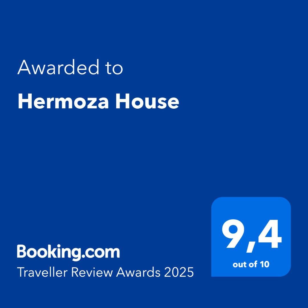 Hermoza House Acomodação com café da manhã 