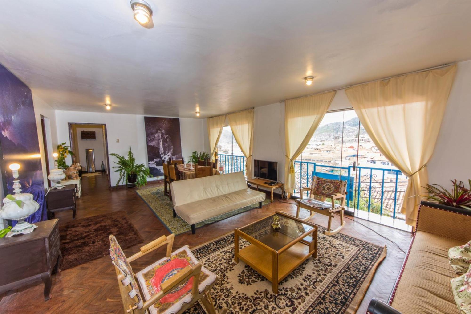 Holiday home Private 1 Block Main Square *