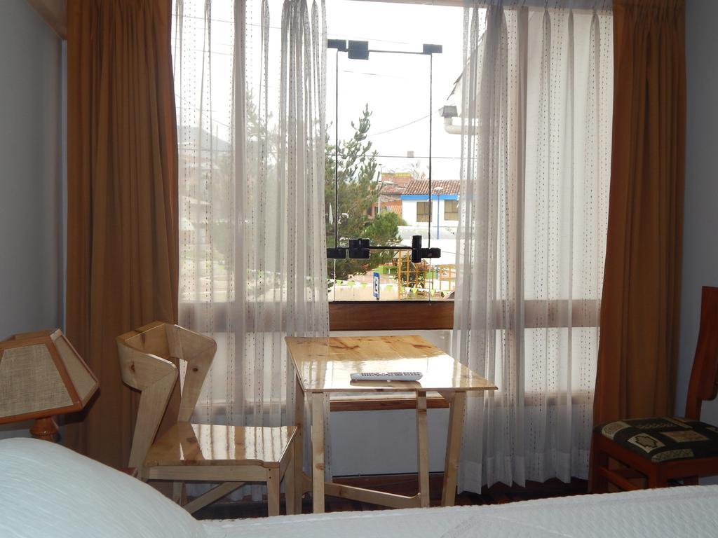 Residencial Plaza Espana Guest house