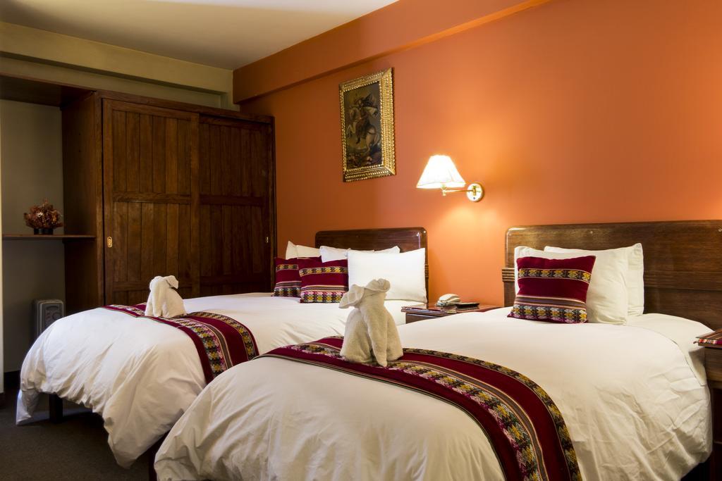 Imperial 3*