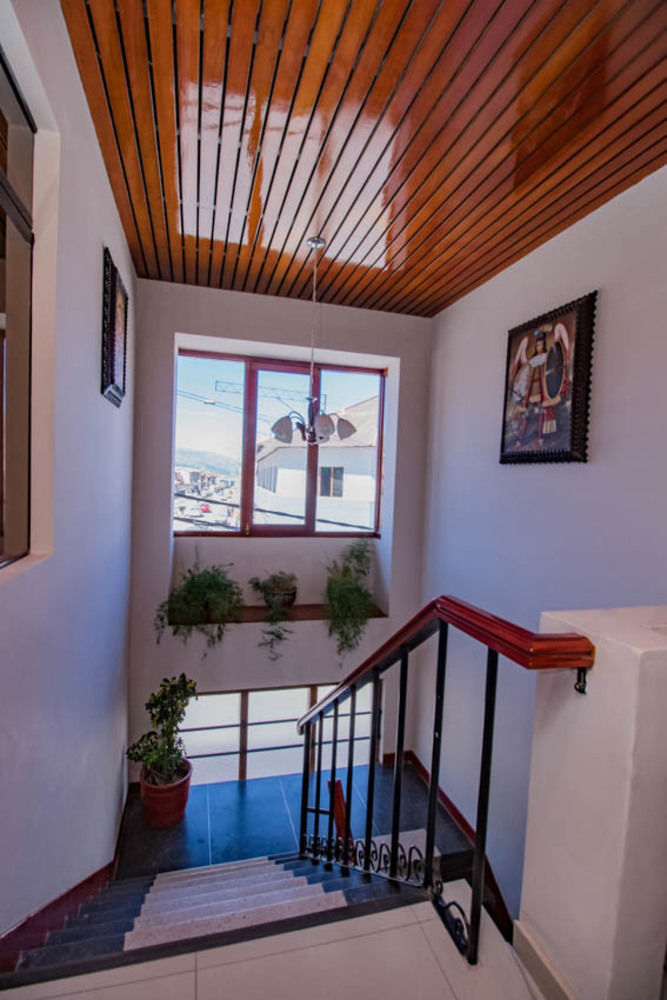 House Hotel 2*