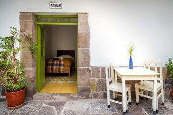 Hotel Ninos Meloc 2*