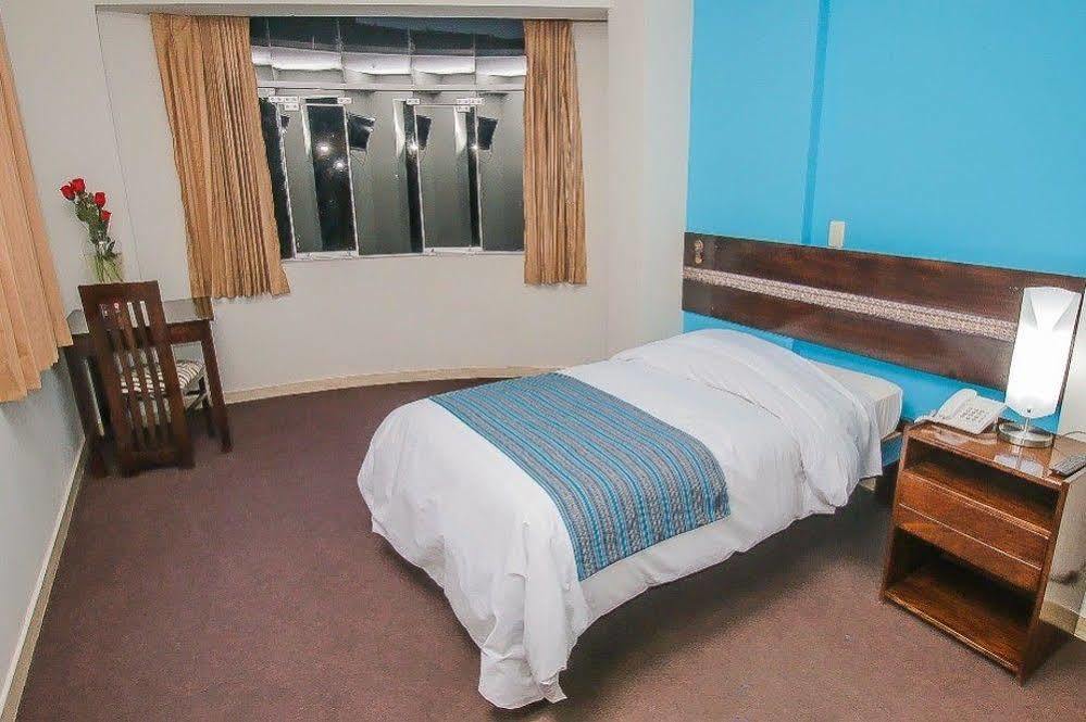 Hotel Julia's