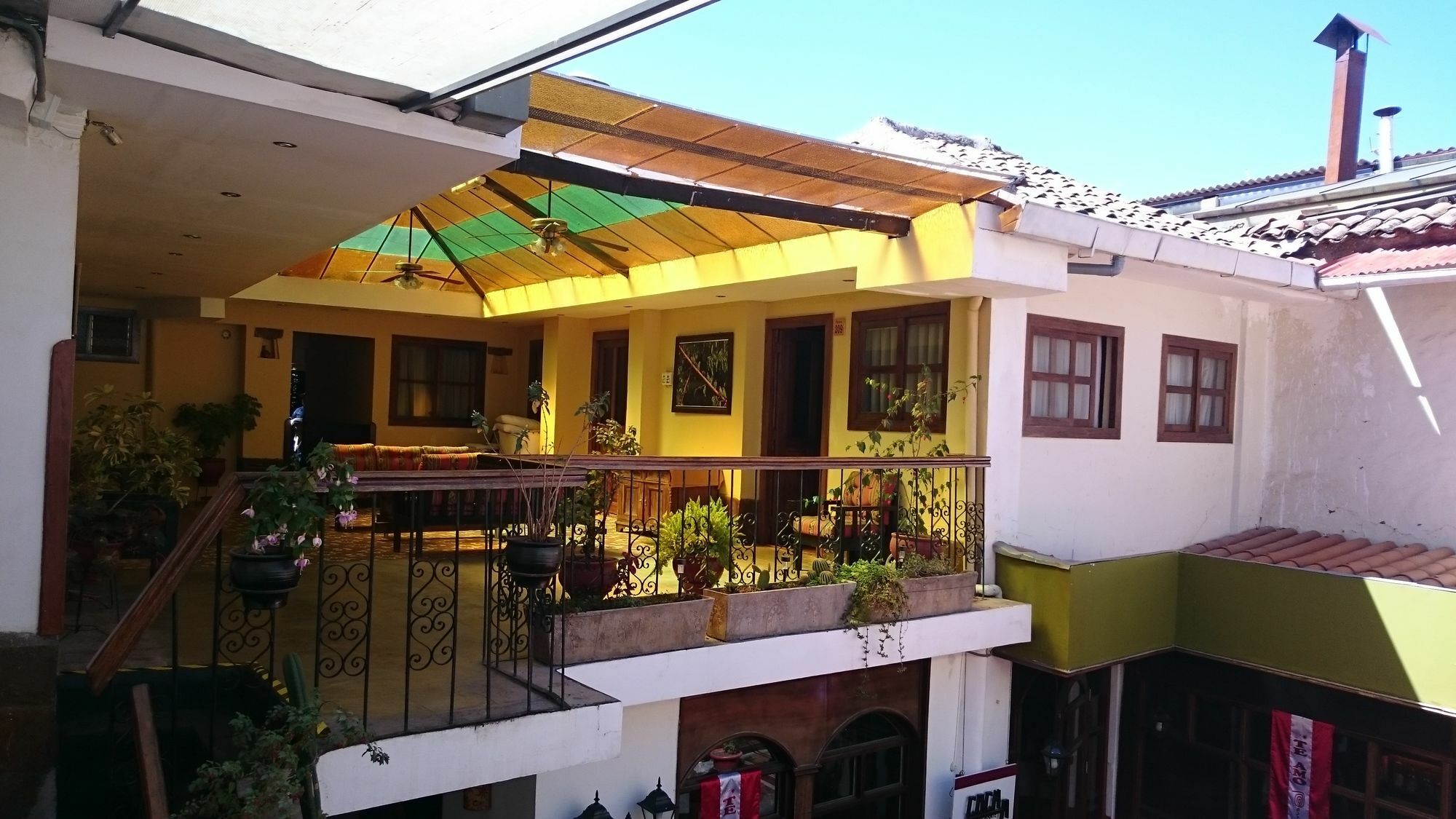 Oblitas Plaza De Armas 3*