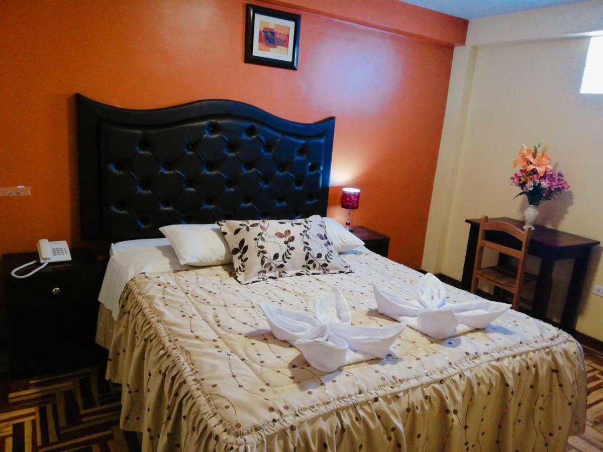 Genaro's Guest house