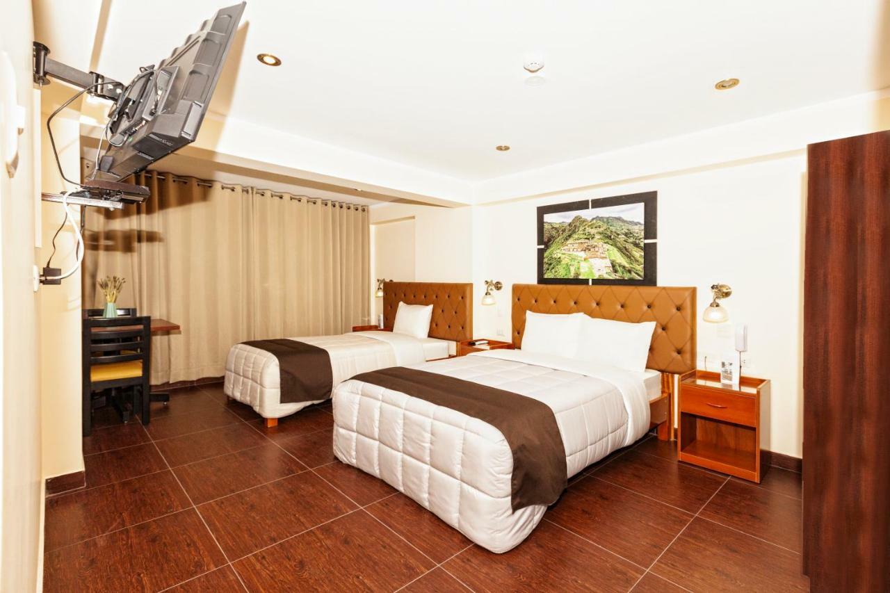 El Mirador Hotel