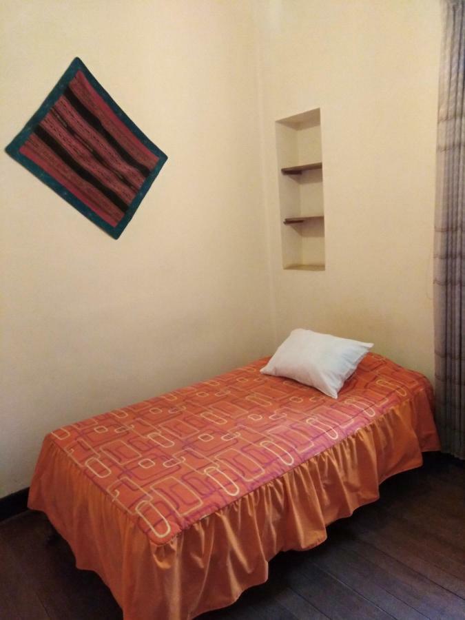 El Tuco Hotel 2*