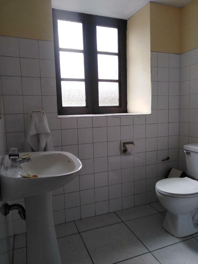 El Tuco Hotel 2*
