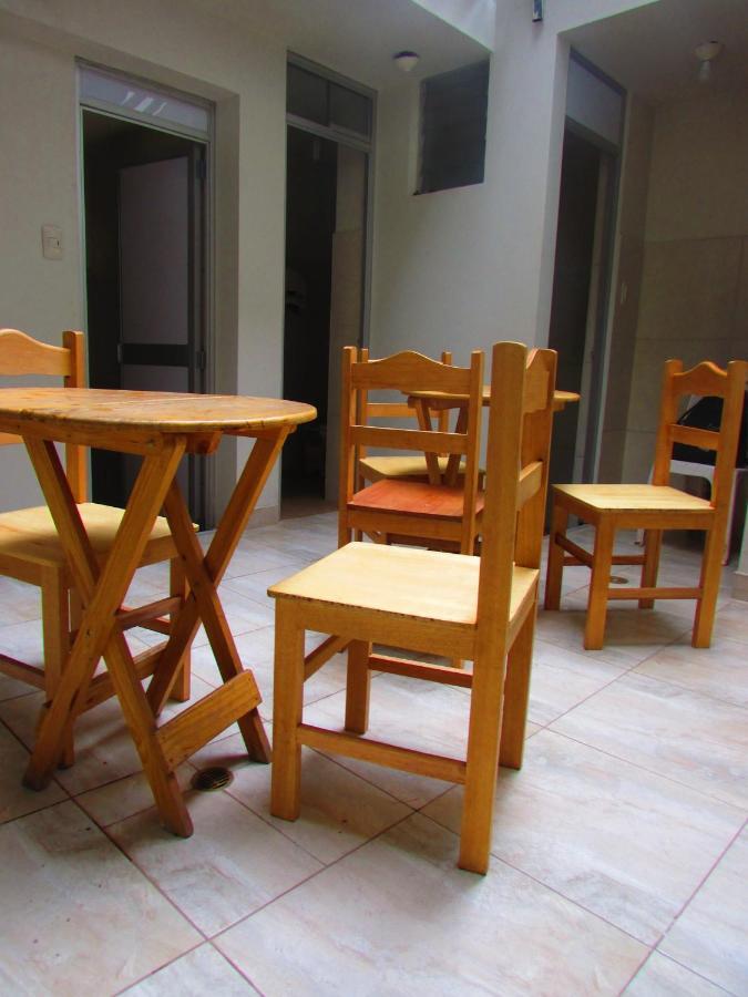 Hostel The Grasshopper Av Alta