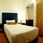 Lina\'S Hotel Boutique
