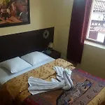 Hatun Rumi Hostal
