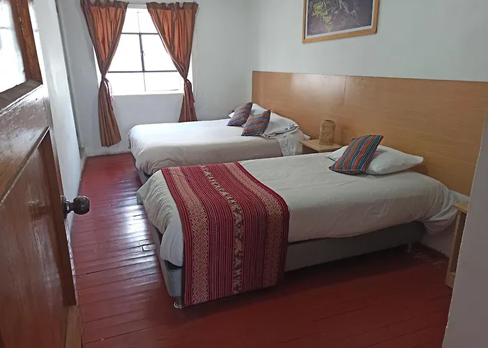 Casona Tordo - A 3 Cdras De La Plaza - Habitaciones Con Bano Privado