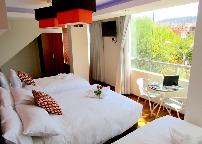 Capac Hotel II