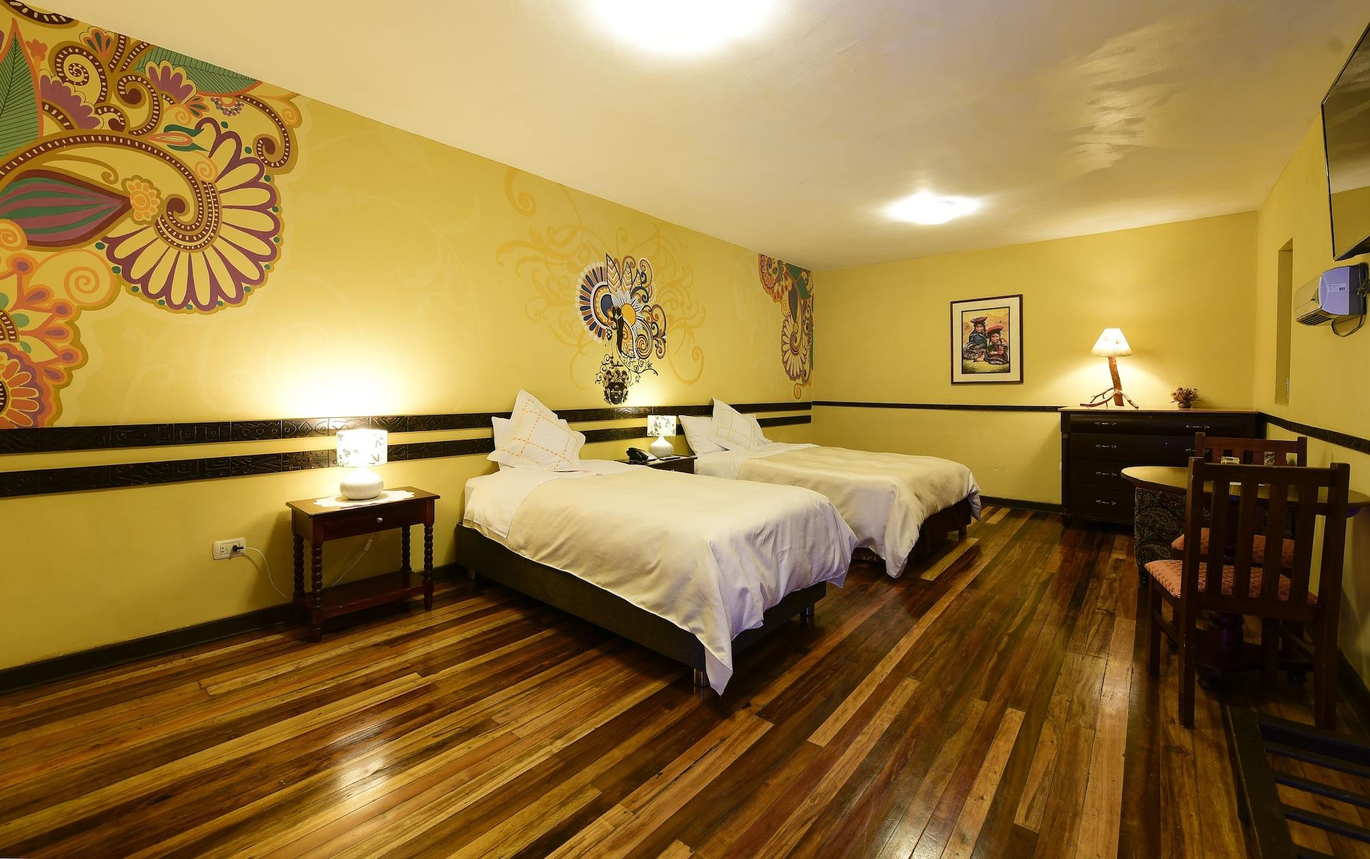 Hotel Yabar Plaza 3*