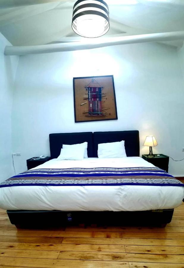 Lina's Boutique * Cusco