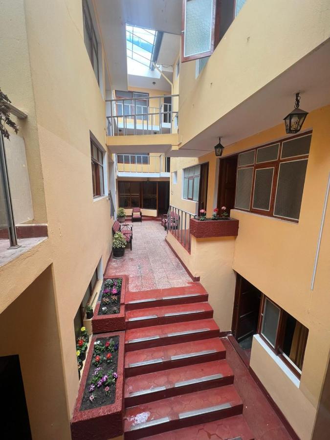 Huayna House Pensión *