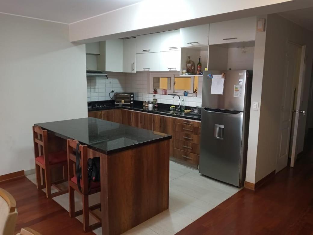 Departamento Amoblado En La Urbanizacion Magisterio
