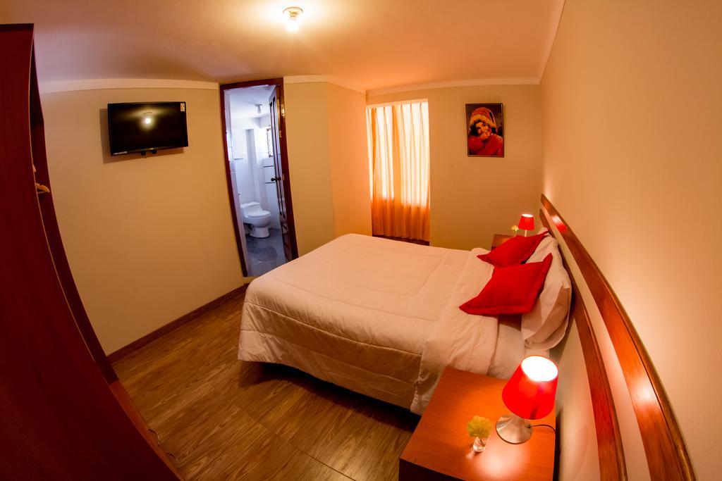 House Hotel 2*