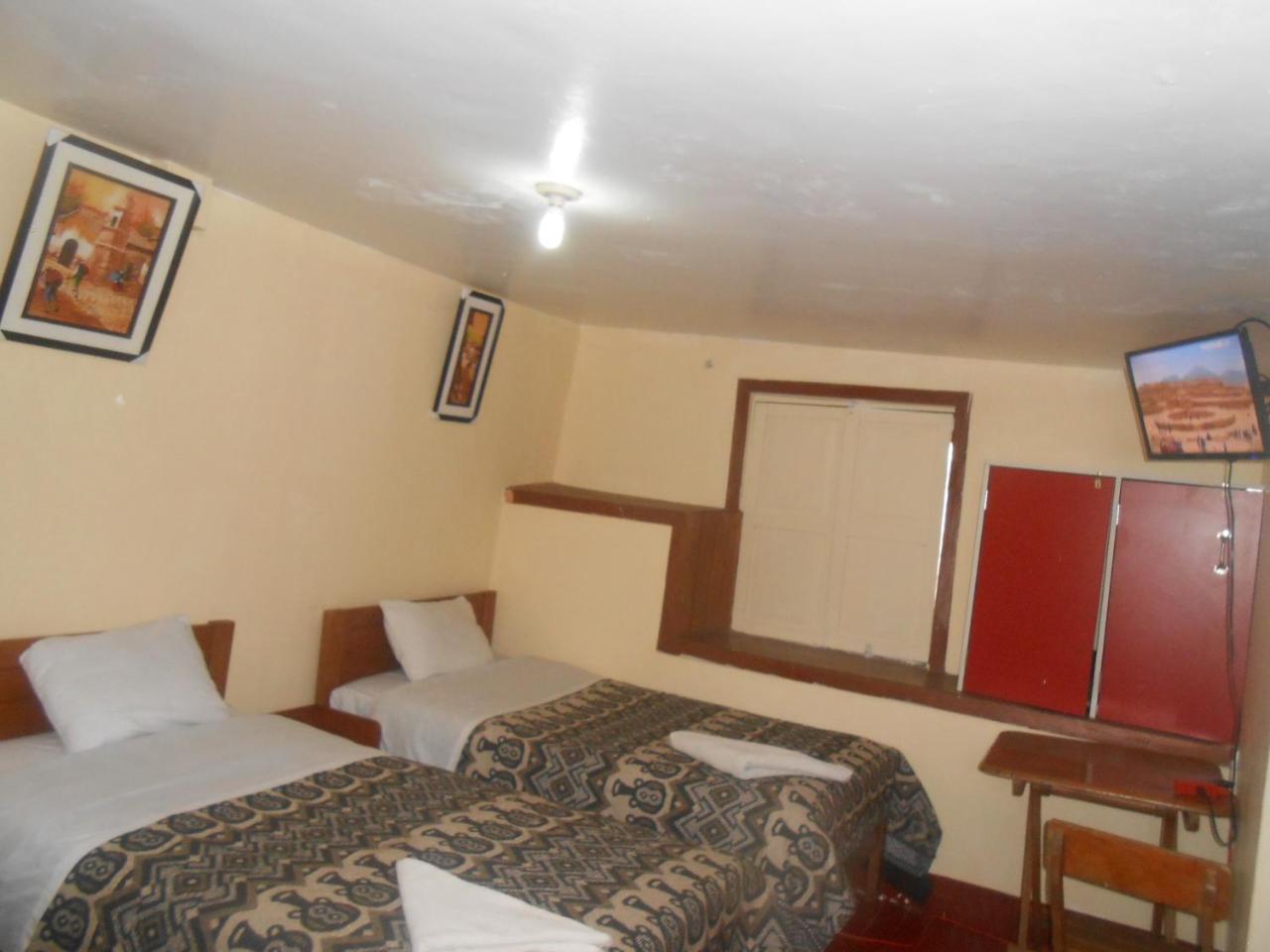 Deyvi's House De Plaza Hostal Cuzco