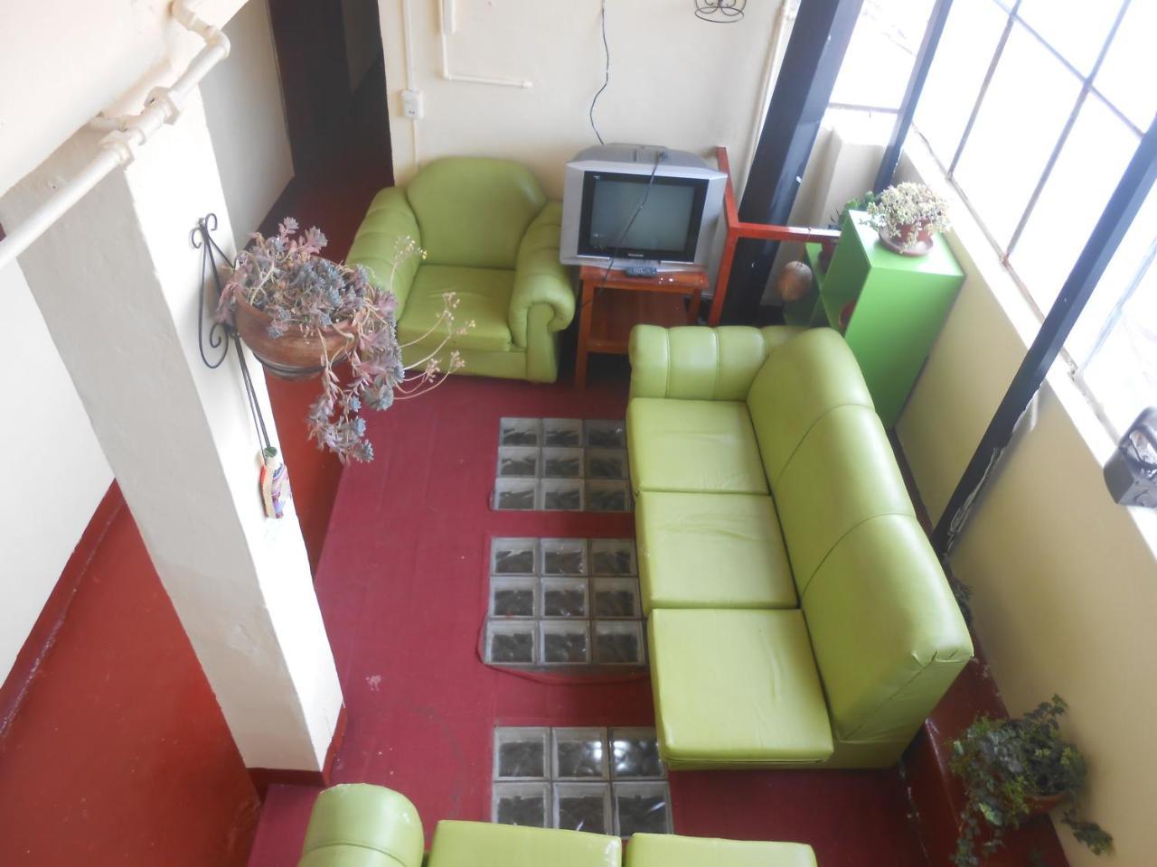 Deyvi's House De Plaza Hostal Cuzco