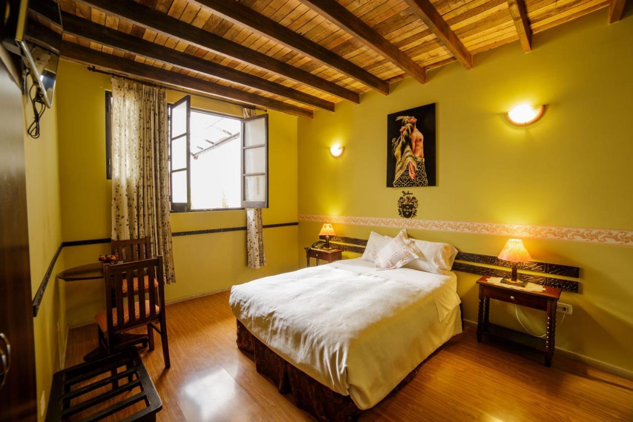 Yabar Plaza Hotel 3*