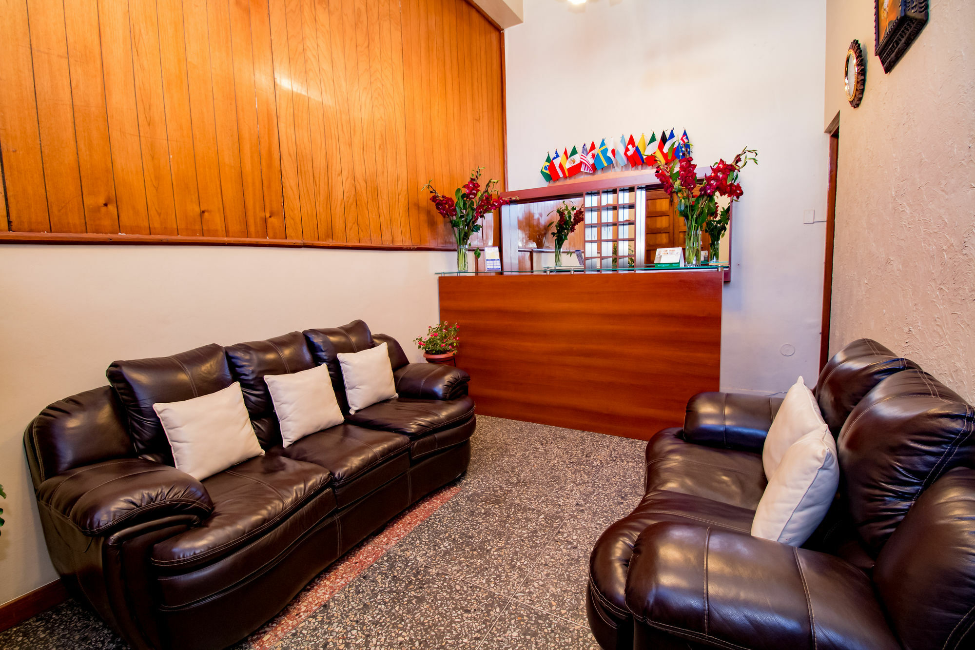 House Hotel