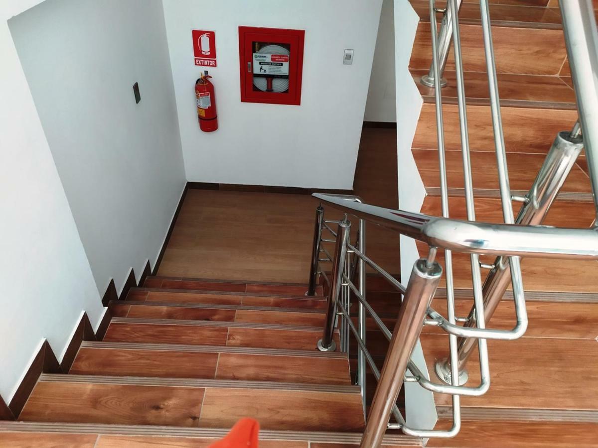 Hostel Real House