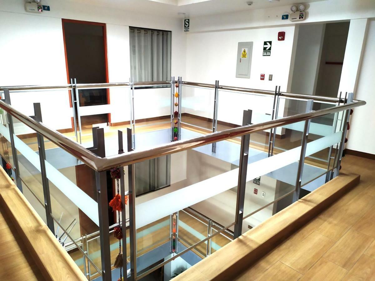 Real House Hostel *