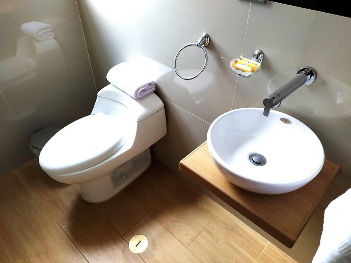 Real House Hostel *
