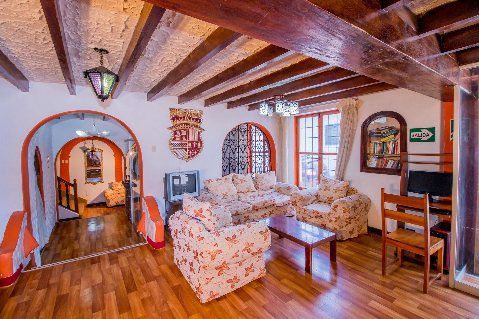 Hotel Carlos V Cusco